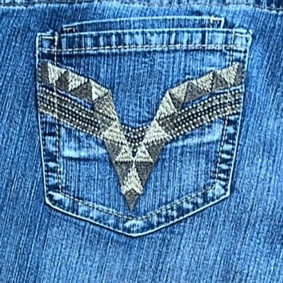 LIGHTLY USED VGS STRAIGHT JEANS WITH CUTE BACK POCKETS - Picture 2 of 4